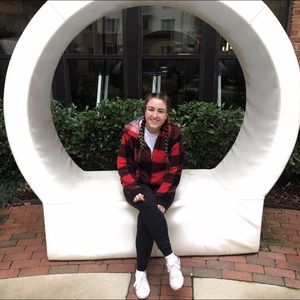 Meet your Posher, Erin